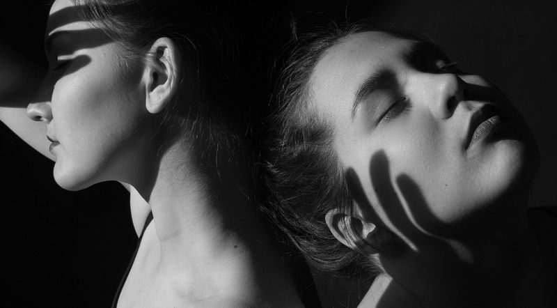 женский портрет чб Портретphoto preview