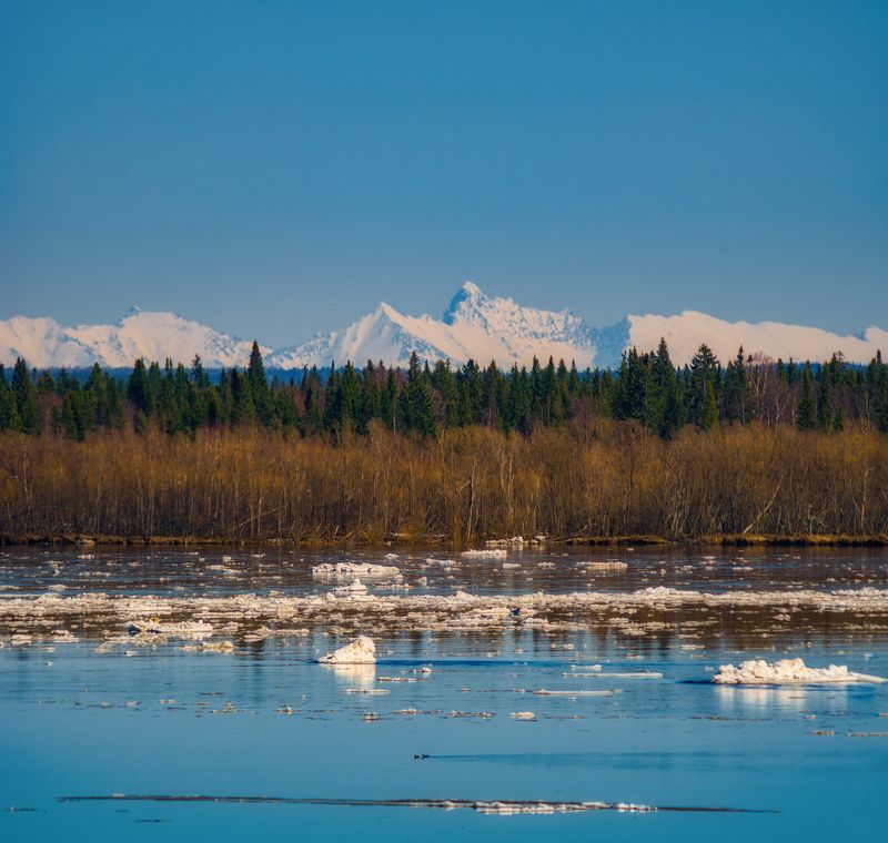 печора, приполярный урал, коми Ледоход на р. Печораphoto preview