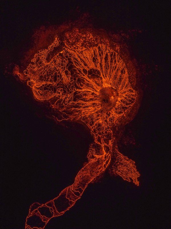 аэрофотосъёмка,aбстракция,кратер извержение вулкан .........photo preview