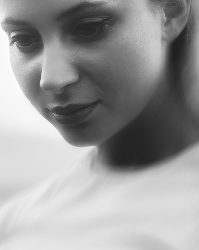 Angelinaphoto preview