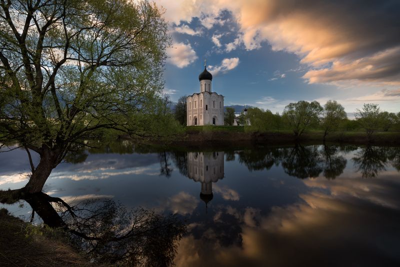 в уходящем фронтеphoto preview