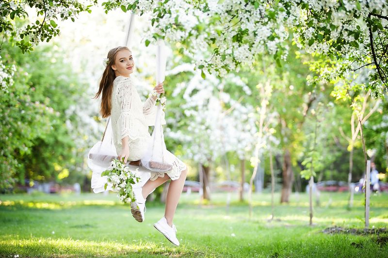 яблони цветут photo preview