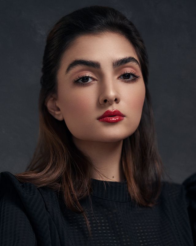 portrait dramatic light model girl photographer beauty art  ...photo preview