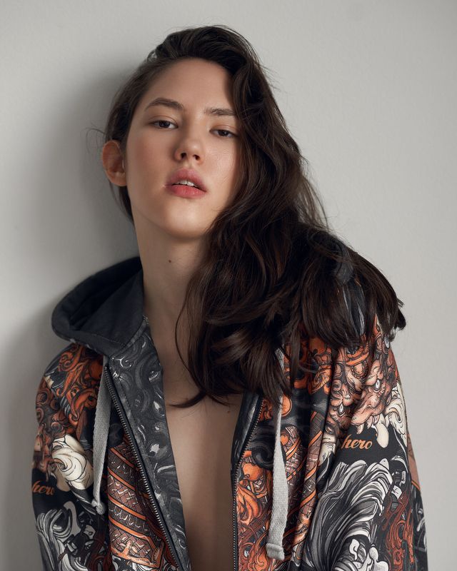 girl, nude, at home, natural light, day, white wall, face, model, beauty, beautiful, nice, topless, Annphoto preview