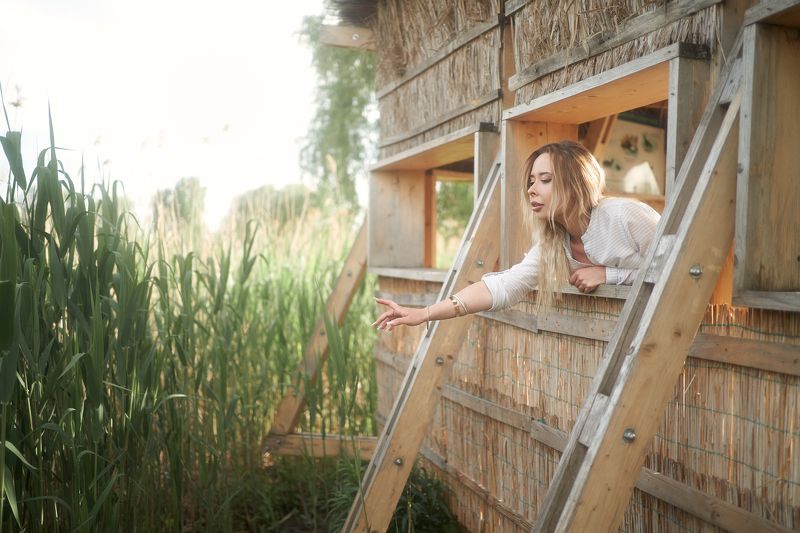 blonde, model, outdoor, horizontal, 35mm, nature, bokeh, natural light, art, sony Denisa Cphoto preview
