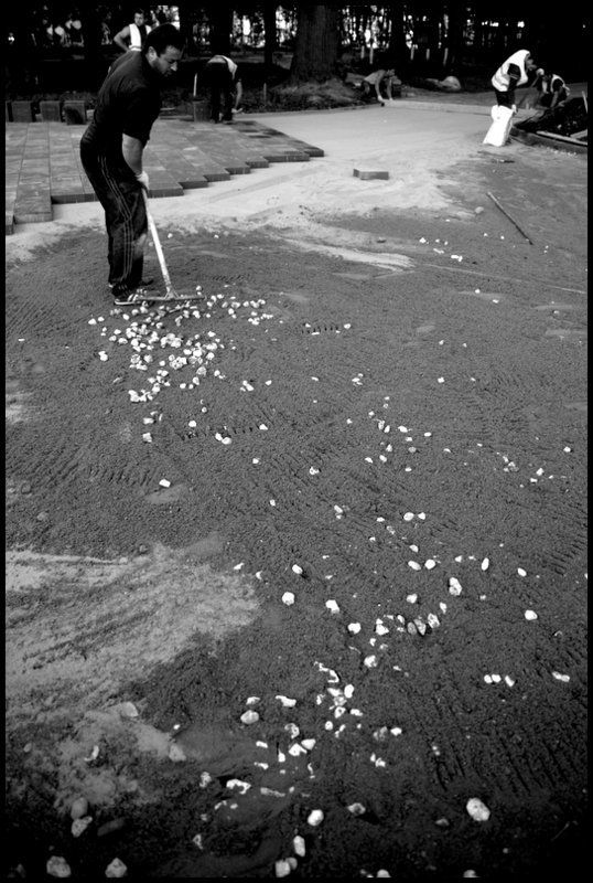 время разбрасывать и время собирать камни...photo preview