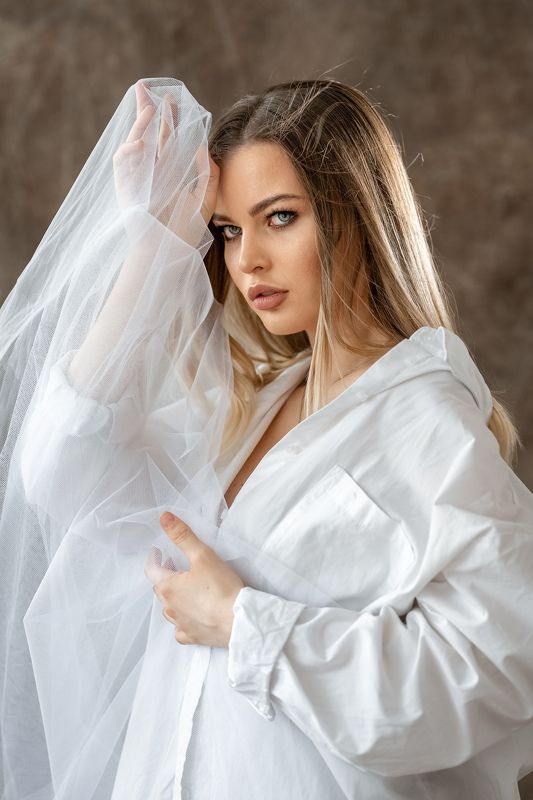 Женский портрет девушка  Лизаphoto preview