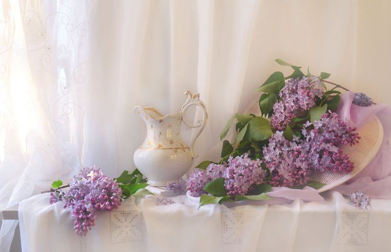 still life, натюрморт, цветы, фото натюрморт, весна, май, сирень, фарфор,  настроение, Лучистый май у финишной черты...photo preview