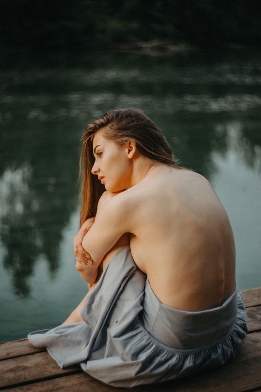 рассвет портрет женский портрет озеро лето Рассвет на озереphoto preview