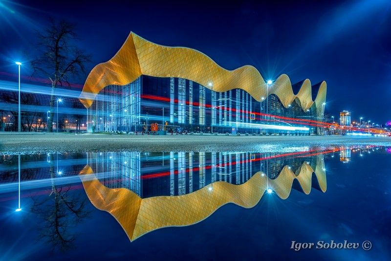 дворец гимнастики, москва, отражение Назад в будущееphoto preview