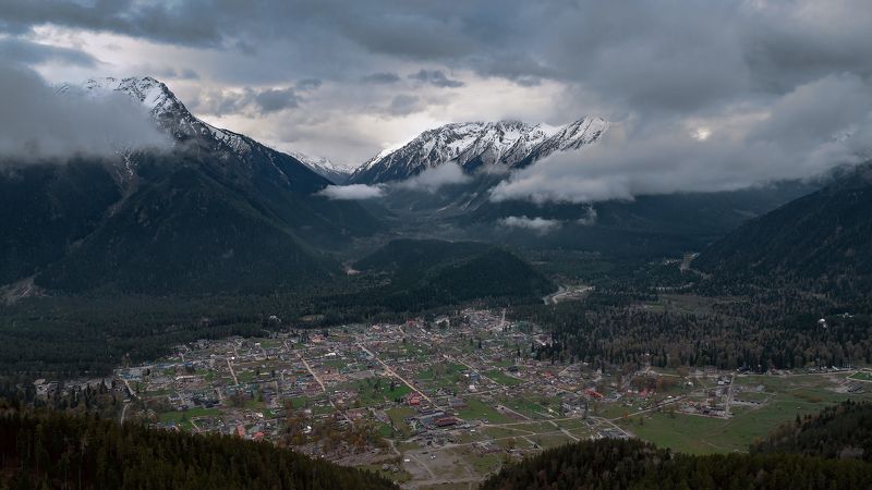 архыз, горы, аэрофотосъёмка Затерянный среди горphoto preview