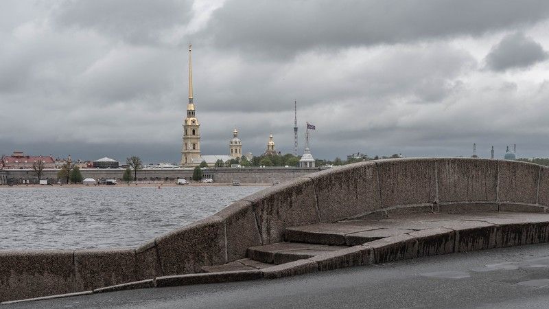 Одетые камнемphoto preview