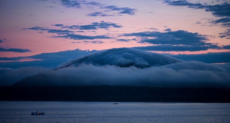 Clouds, Fog, Island, Kunashir, Landscape, Mist, Nature, Sea, Ship, Sunset, View, Volcano, Вулкан, Дикая природа, Дикая природа россии, Закат, Корабль, Кунашир, Курилы, Море, Ночь, Облака, Остров, Пейзаж, Туман Тайна Чёрной землиphoto preview