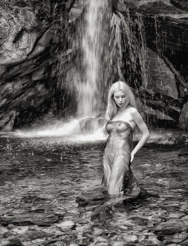 Born of Waterphoto preview