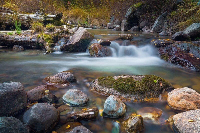 Бегущая водаphoto preview