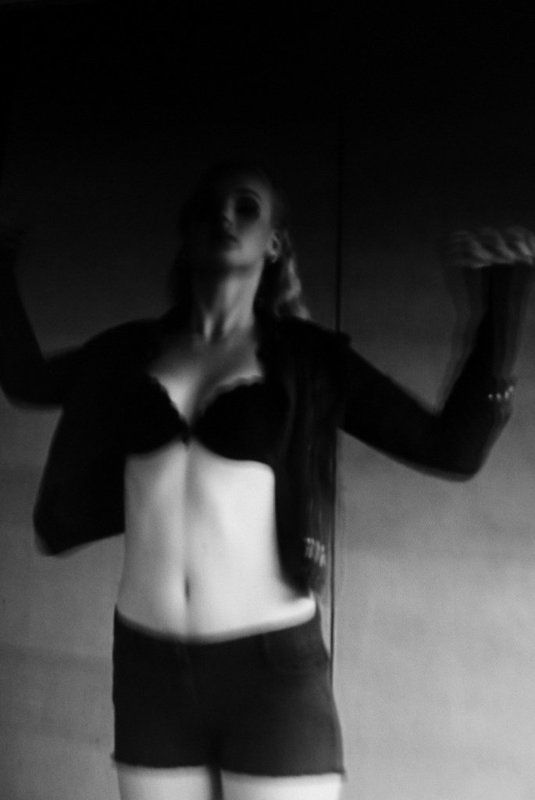 Blury, Lomo, Models, Plastic camera, Plastic lense, Shooting, Unsharp And all her face was honeyphoto preview