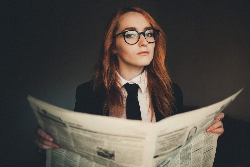 Бизнес, Газета, Девушка, Портрет Бизнес ледиphoto preview