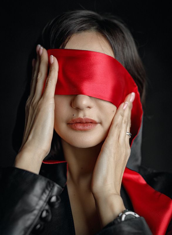 Красная линияphoto preview