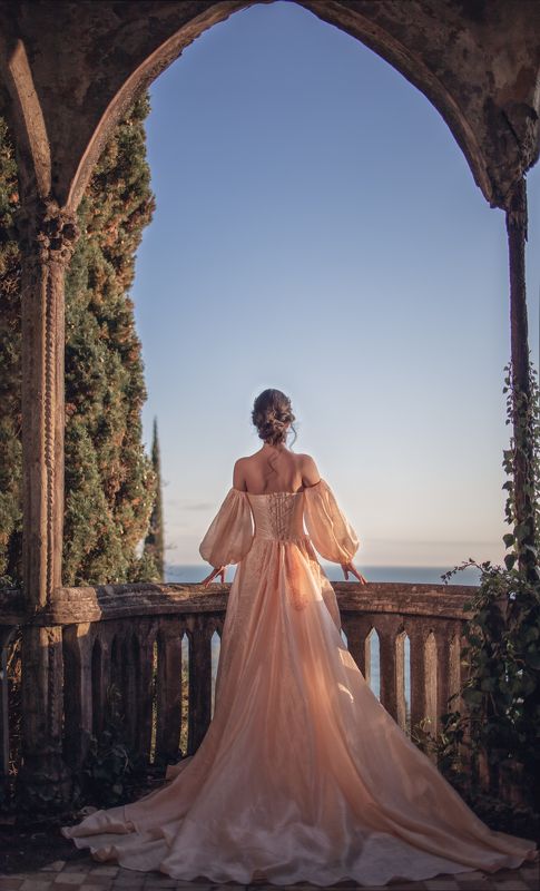 девушка принцесса романтика море замок балкон история Джульеттаphoto preview