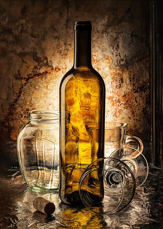 Стекло, пустая бутылка photo preview