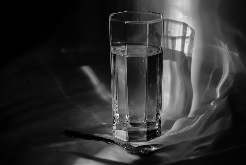 натюрморт, стакан, чб photo preview