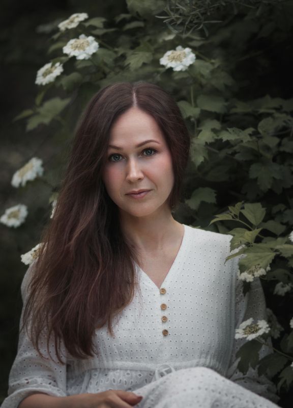 белые цветы, портрет, портрет в цветах, портрет в белых цветах, лето, русская девушка, русая девушка, красивая девушка, краса Ann фото превью