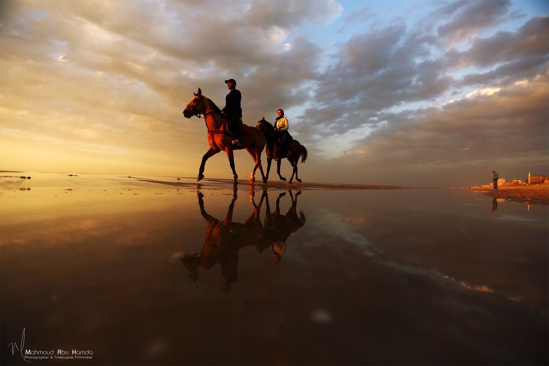 Beach, Riders, Rifliction, Sport, Sunset Riders Into The Sunsetphoto preview