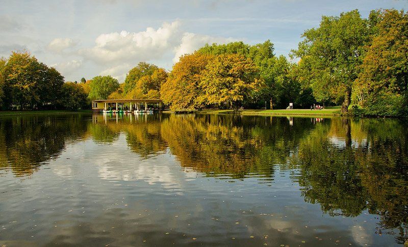 В осеннем паркеphoto preview