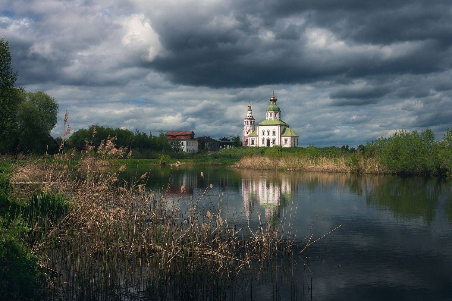 Пасмурный день в Суздале. Автор: Мартыненко Дмитрий Суздаль, каменка, отражения, пейзаж, природа, Мартыненко Дмитрий