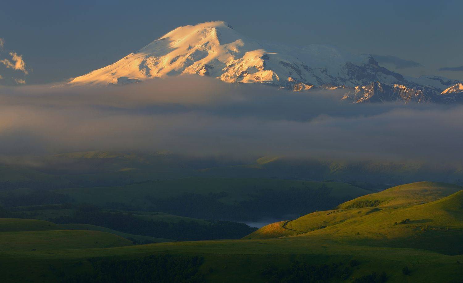 горы лето рассвет эльбрус, Александр Жарников