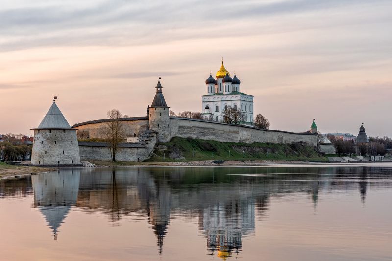 Псковский Кром (Кремль)photo preview