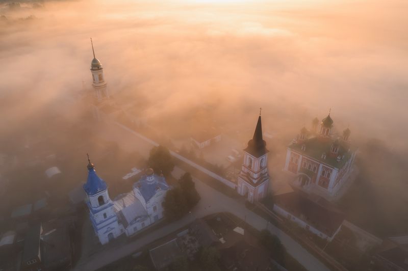 Белевский монастрырь на рассветеphoto preview