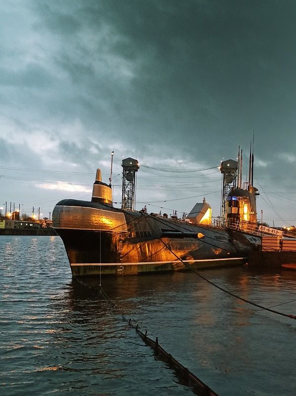 калининград, kënigsberg, архитектура, ночь, город, корабли, подлодка, вечер, закат ПЛ  Б-413photo preview