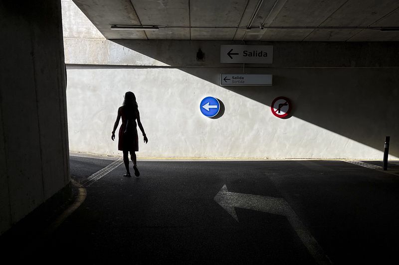 Streetphotography, street photo, urban, people, low key, street photo, street photography,silhouette photo preview