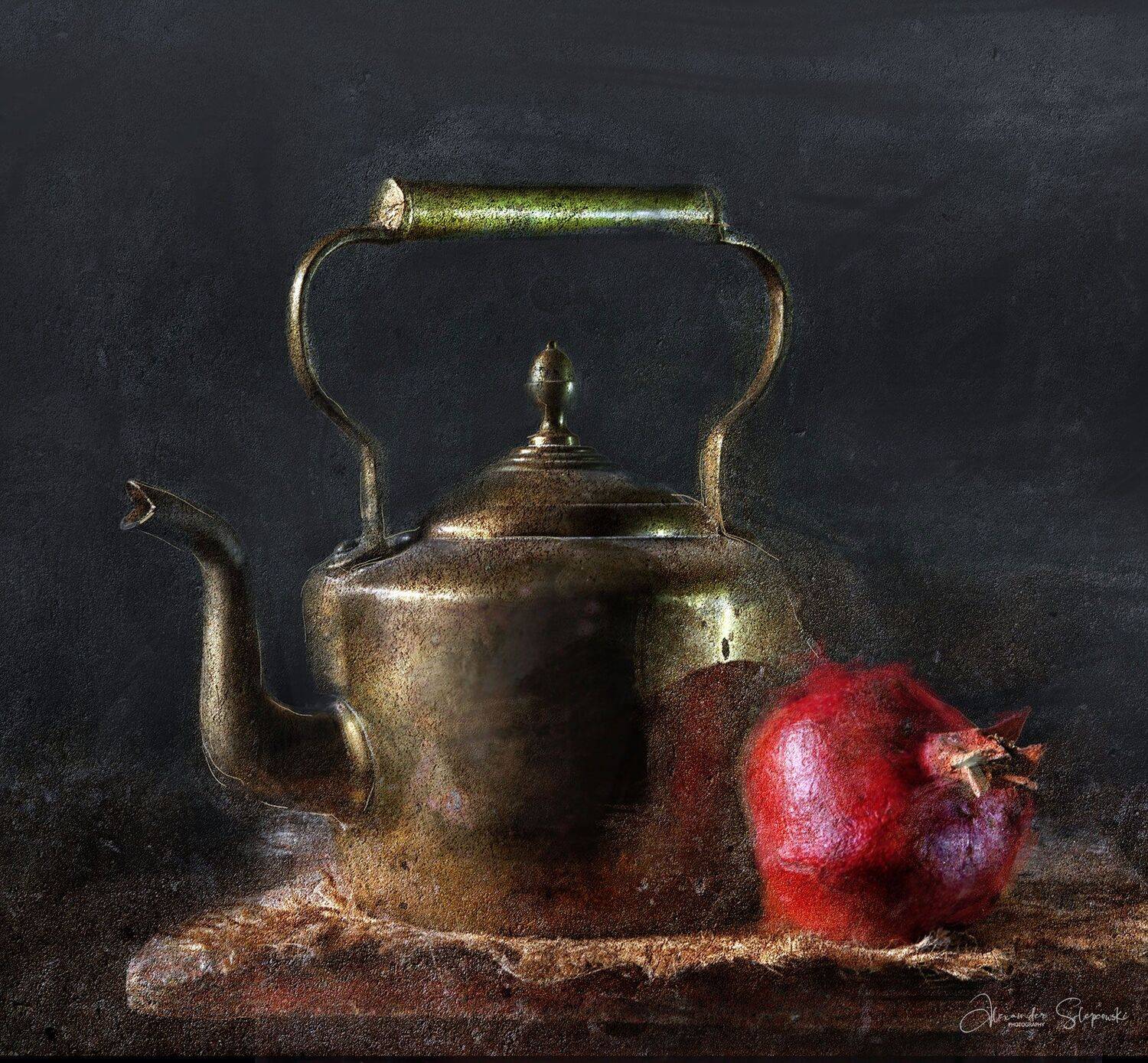 Композиция с чайником и гранатом (remake). Автор: Alexander Slepcowski teapot, Alexander Slepcowski