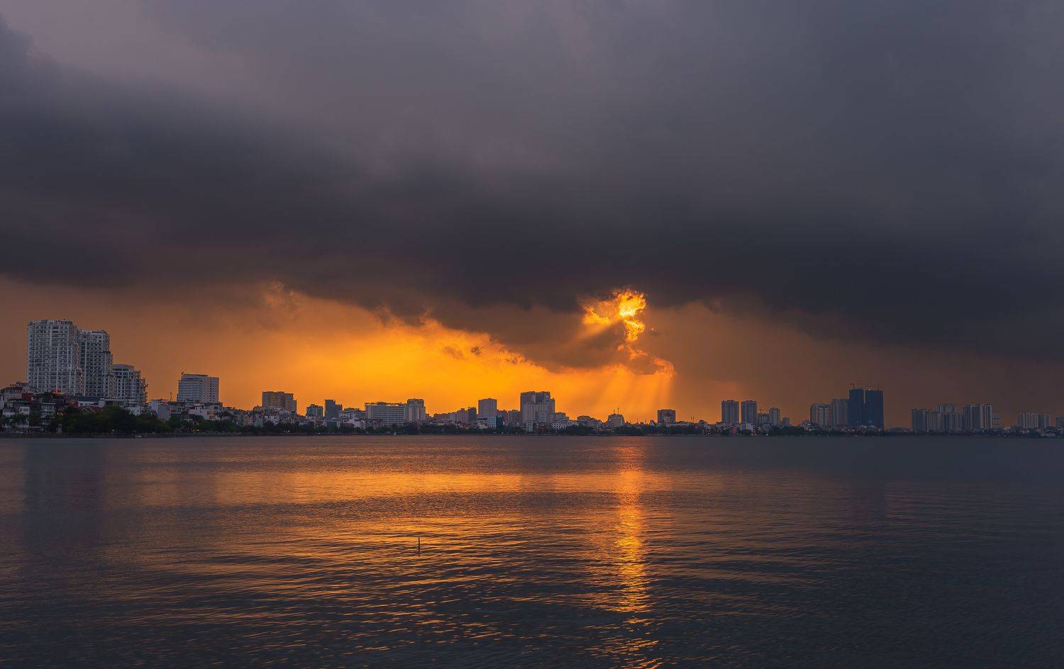 Sunset. Автор: Duc Nguyen , Duc Nguyen