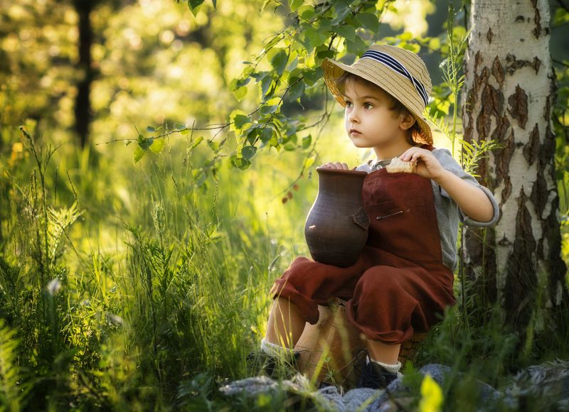 дети,мальчик,ребенок,счастье.любовь,фотография Обед в лесуphoto preview