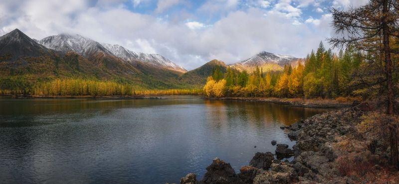 В Саянах осень...2photo preview