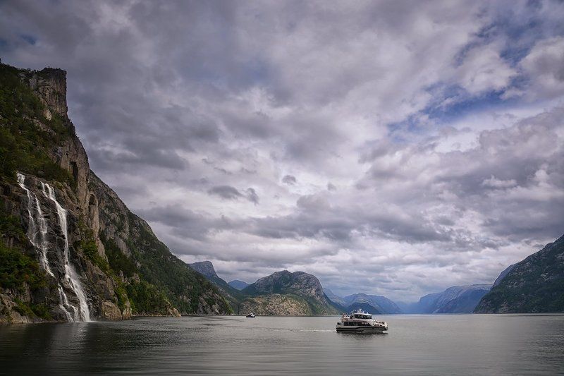 Люсефьорд, Норвегия Прогулки по Люсефьордуphoto preview