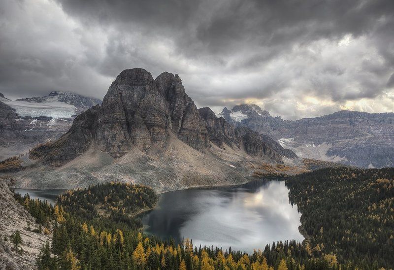 Mount Assiniboine parkphoto preview