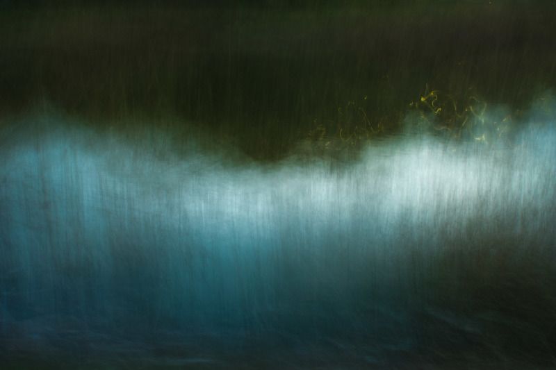 вечер пейзаж наблюдения сумерки абстракция умиротворение Вечерняя Метафизика в Зарослях у Прудаphoto preview