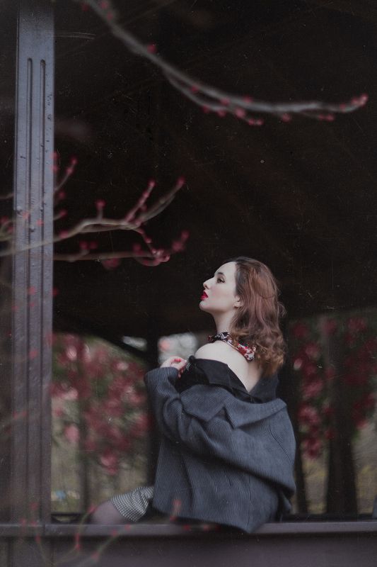 Портрет, фотосессия, весна, шум, ретро, винтаж, природа, цветение, гелиос Полинаphoto preview