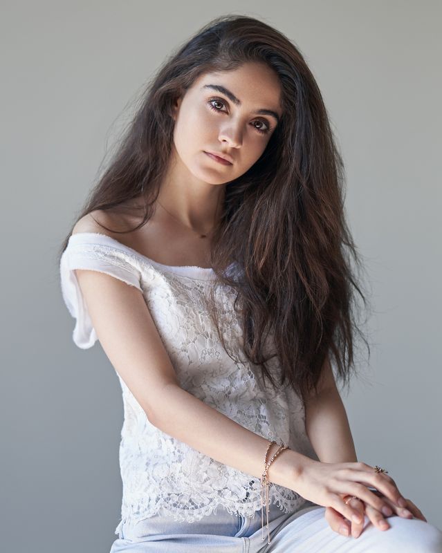 portrait dramatic light model girl photographer beauty art  ...photo preview