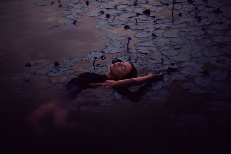 Портрет, постановочная, сказочная фотосессия, русалка, в воде, женская фотосессия, эстетика, гелиос Русалка. Ксенияphoto preview