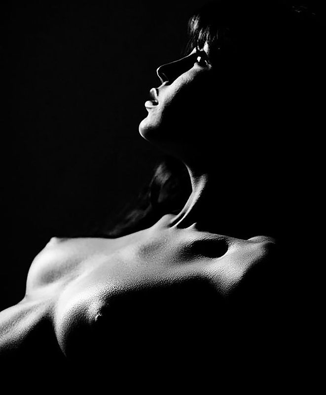 грудь, девушка, обнаженная, чернобелое, *photo preview