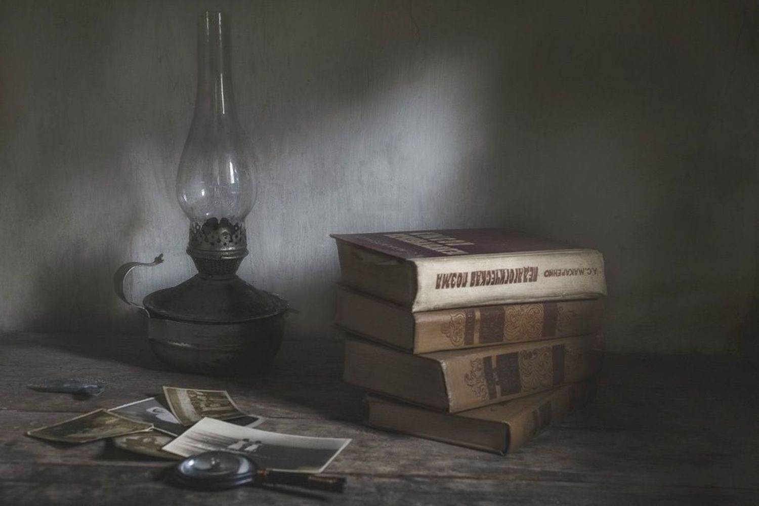 книги, лампа, натюрморт, память, Inna Gritsik