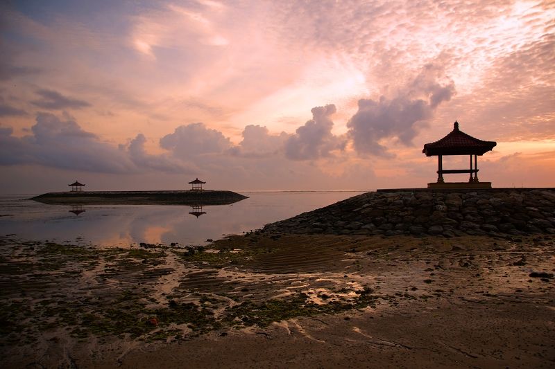 dawn, reflection, low tide, shore, sunrise, horizon, light, sun, ocean, sea, color, landscape, bright, nature, boat, summer, sky Morning фото превью