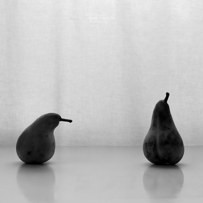 отношения,любовь,пара,груши,черно-белое фото Ссора и примирениеphoto preview