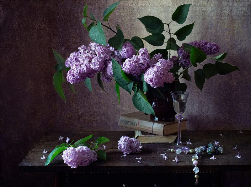 миламиронова, фотонатюрморт, натюрмортсцветами, букет, цветы, сирень, бокал Ветка сирени... фото превью