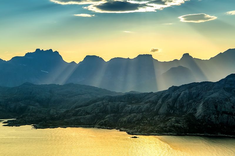 норвегия,лофотены,горы, Светопадphoto preview